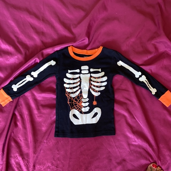 3Long sleeve Halloween shirts $9 - Picture 4 of 10